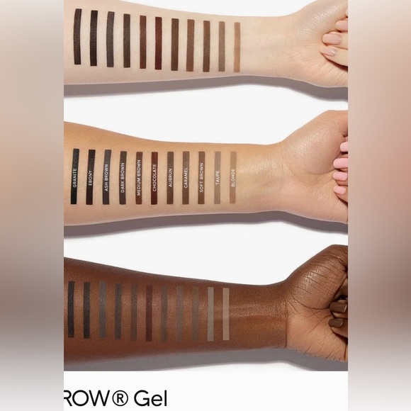 Anastasia Deluxe Dipbrow Gel Trio
DARK BROWN Set of 3 - 0.04 oz. each
New in Box - Picture 6 of 6